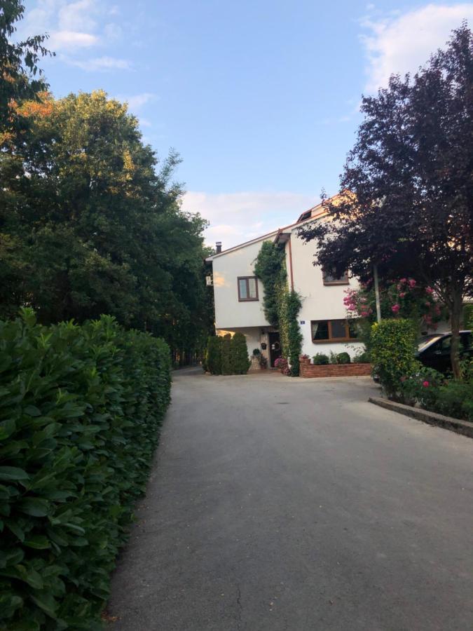 Hotel Pansion Lazine Međugorje Exteriér fotografie